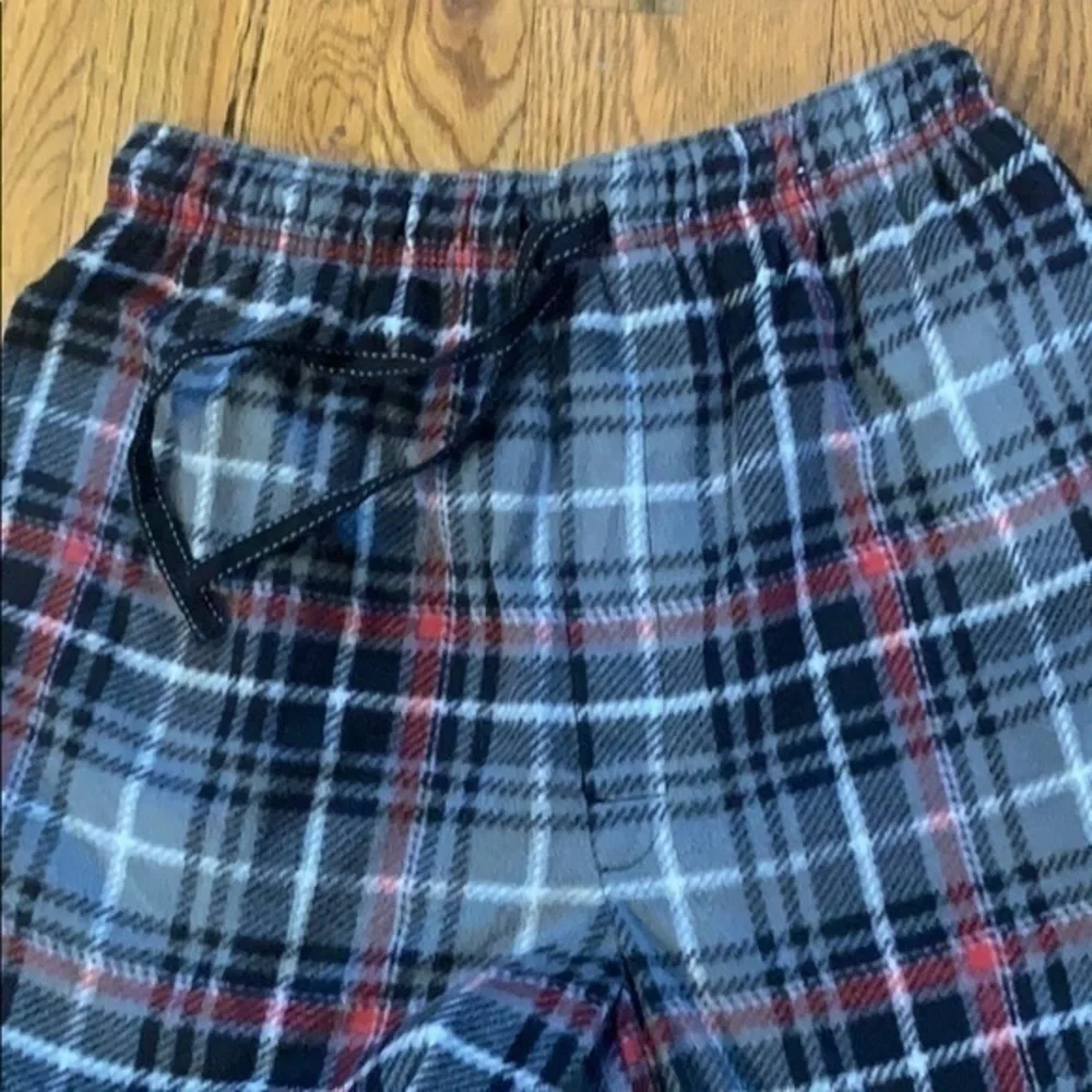 Men’s plaid fleece sleep pants